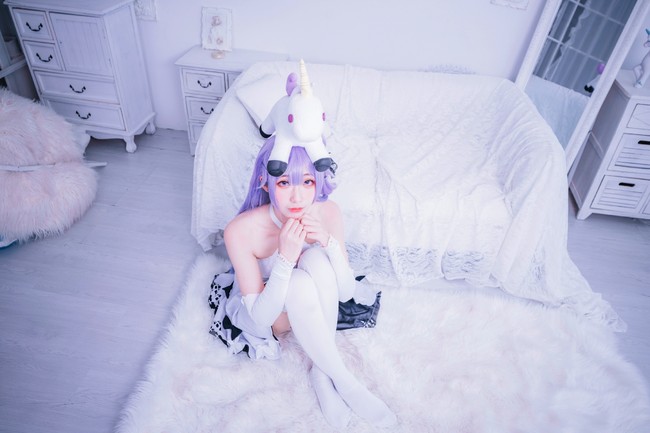 “杏林春宴”款与画作者:李熊熊2018-05-0308:34:41来源:收藏快报“杏林春宴”是康熙瓷器纹样中的一个著名款“下载注册”(图3) PG电子